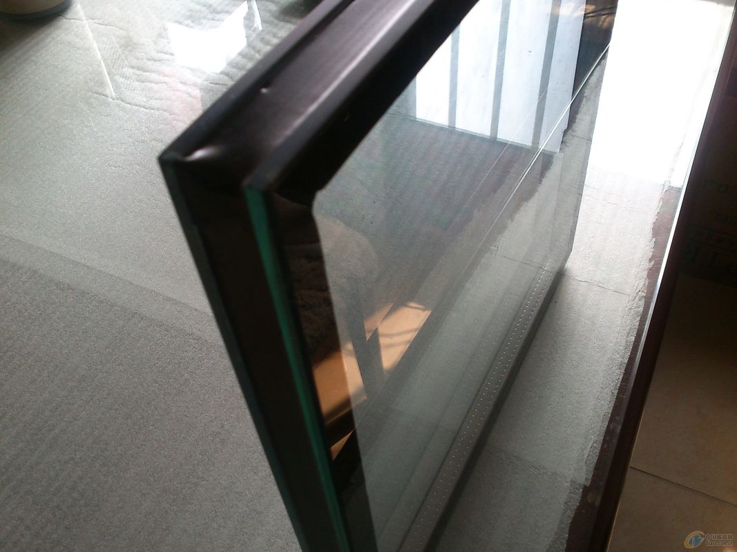 Anti Glare Low-E Insulated Glass With Optional Colors For Construction & House Decoration