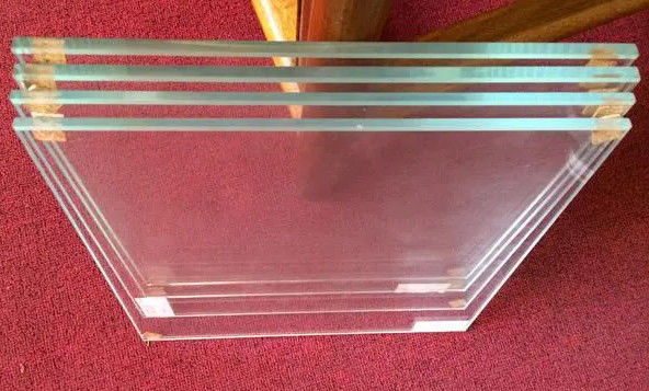 Ultra Clear Float Glass for Building Heat Resistance ≤0.3mm/m°C and Irregular Design