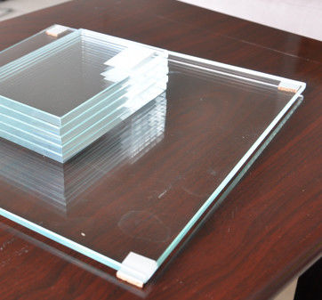 Ultra Clear Float Glass for Building Heat Resistance ≤0.3mm/m°C and Irregular Design