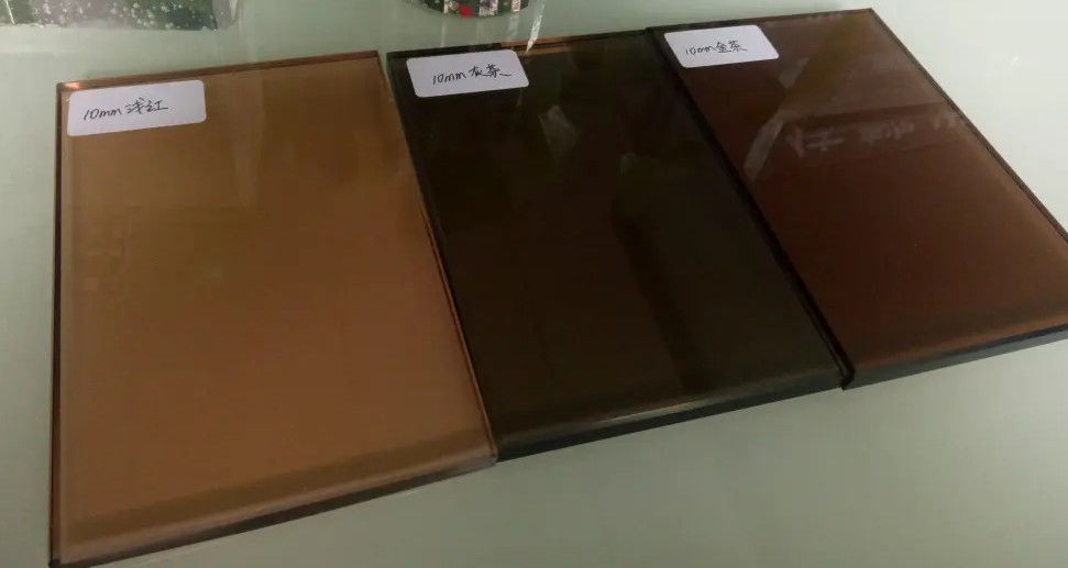 Standard Durable Unique Design Tinted Reflective Glass for Building Decoration