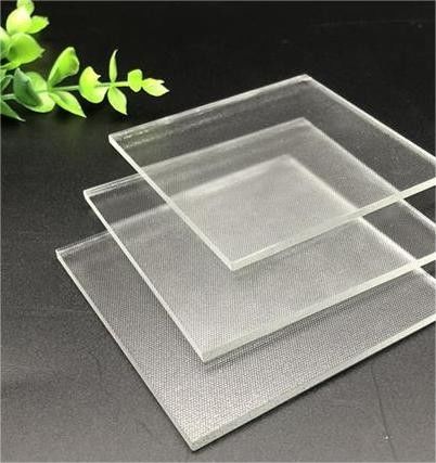 China Factory Hot Sale Extra Clear /Low-Iron Solar Glass 3.2mm-4.3mm