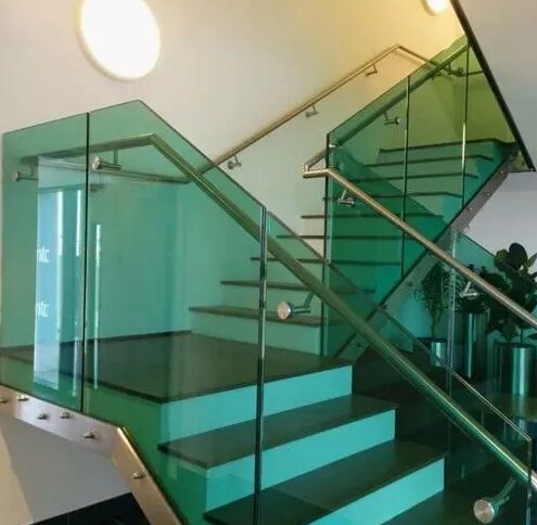 Qingdao Factory PVB/SGP/EVA High Quality Decorative Laminated Glass for Railing, Door, Window, Floor, Stair Railing, Partition