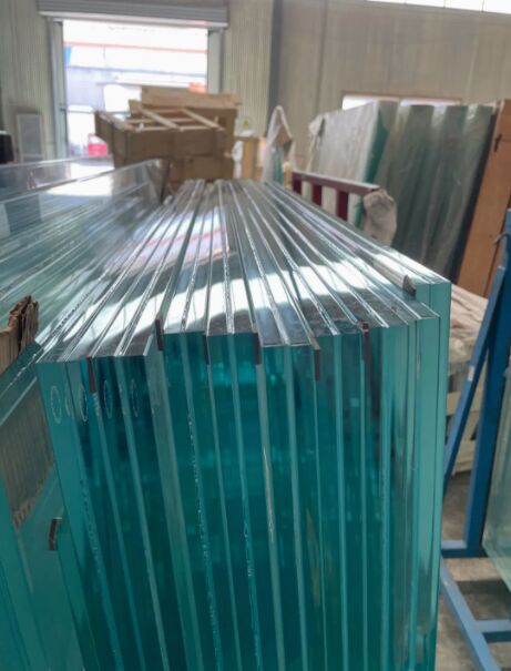 Tempered Glass Heat Soaked Glass Laminated Glass for Stair Balustrades, for Garden Fencing, Pool Fencing, Decking, Patio and Balconies.