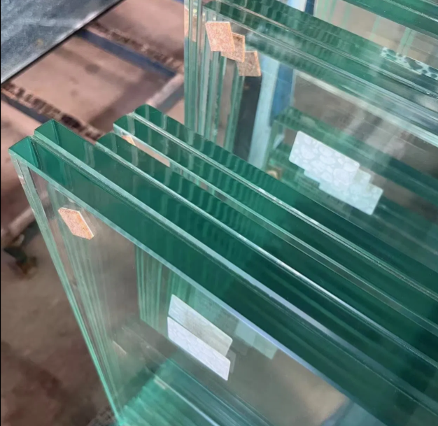 6.38mm 8.38mm 10.38mm 12.38mm 17.52mm 21.52mm Clear /Ultra Clear Grey Colored PVB EVA Tempered/Toughened Edge Polished /Safety /Glass Railing Laminated Glass